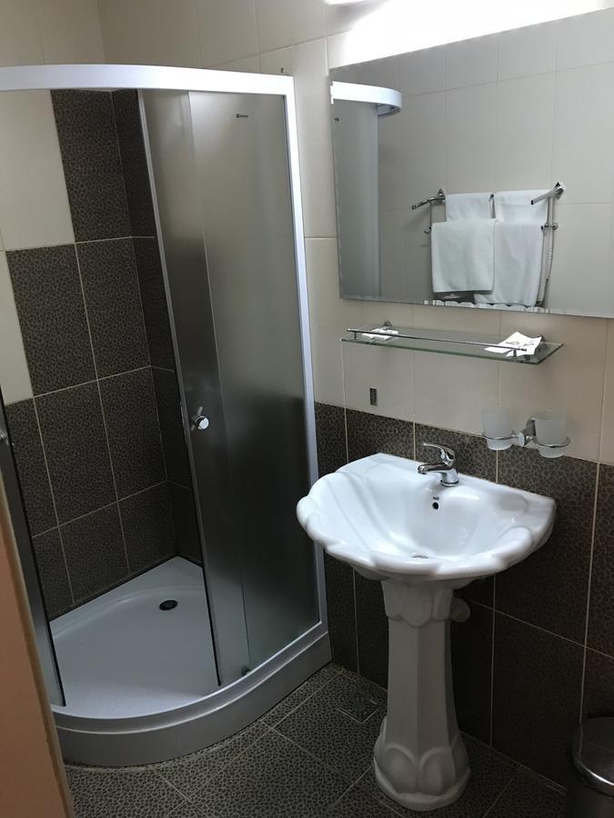 Moticica Hotell Timişoara Eksteriør bilde
