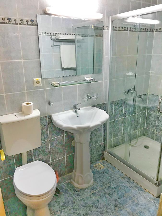 Moticica Hotell Timişoara Eksteriør bilde